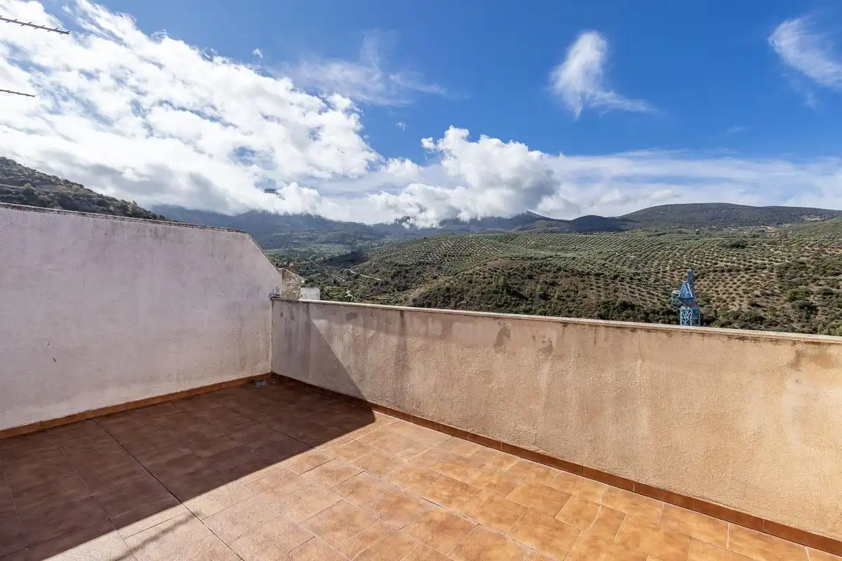 Casa adosada en venda a Torres