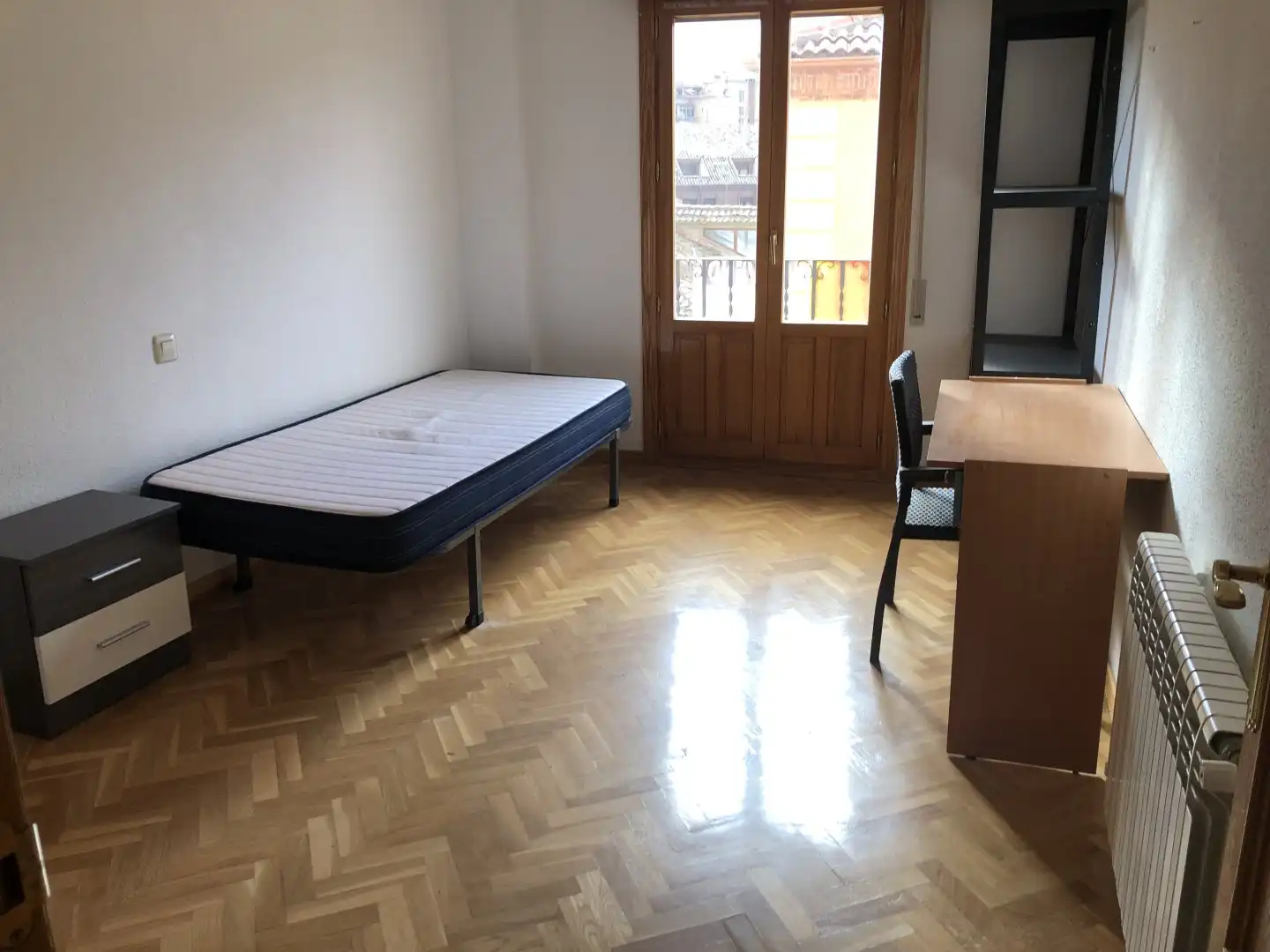Habitación de Dúplex en venta en Segovia con Calefacción y Amueblado