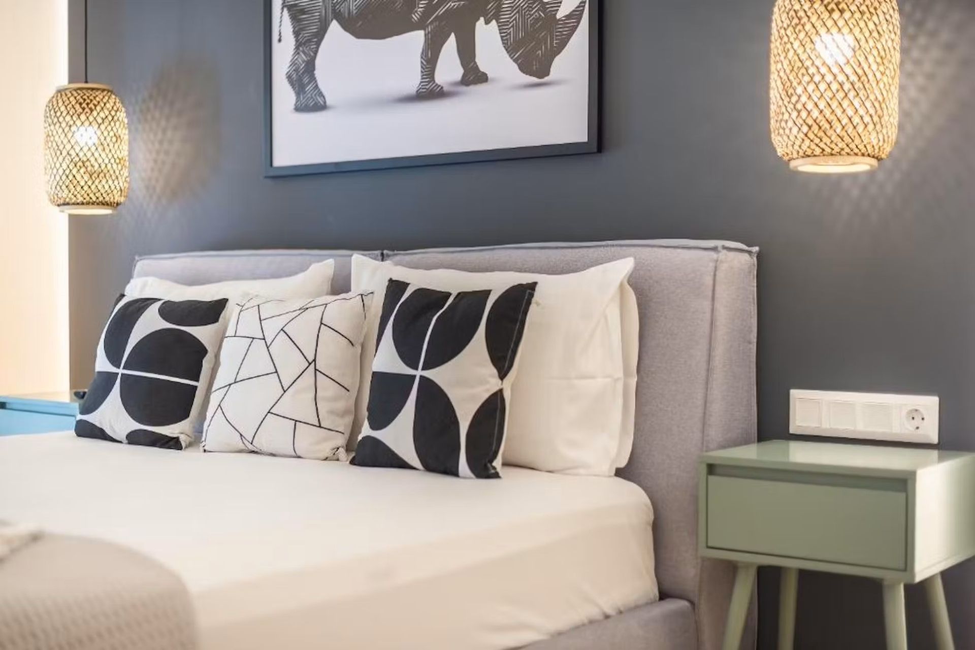 Dormitori de Pis de lloguer en  Madrid Capital amb Aire condicionat, Moblat i Es permeten mascotes