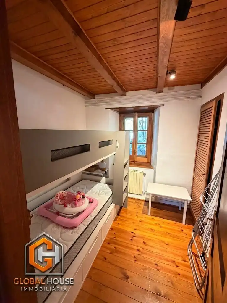 Dormitori de Pis de lloguer en Ordino amb Calefacció, Jardí privat i Parquet