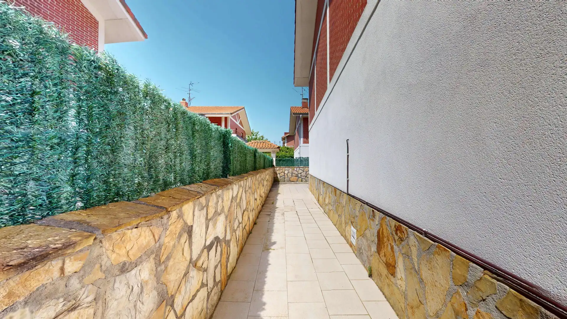 Terraza de Casa o chalet en venta en Castro-Urdiales con Calefacción, Terraza y Trastero