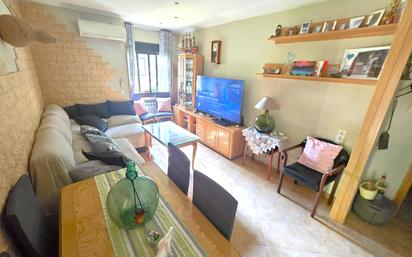 Living room of Flat for sale in  Madrid Capital  with Air Conditioner