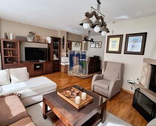 Living room of House or chalet for sale in Cardeñajimeno  with Storage room