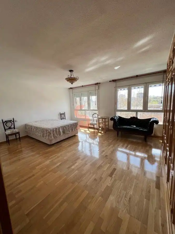 Bedroom of Flat for rent in Valladolid  with Heating and Terrace