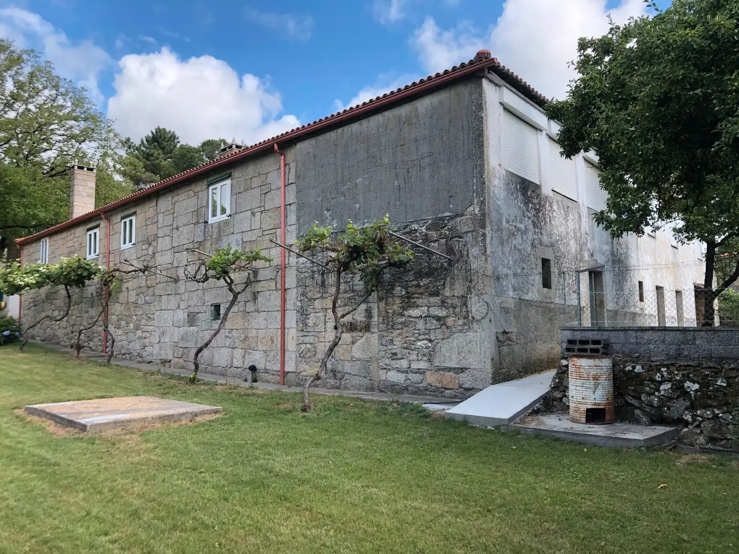 Exterior view of Houses for sale in Chantada  with Heating, Private garden and Parquet flooring