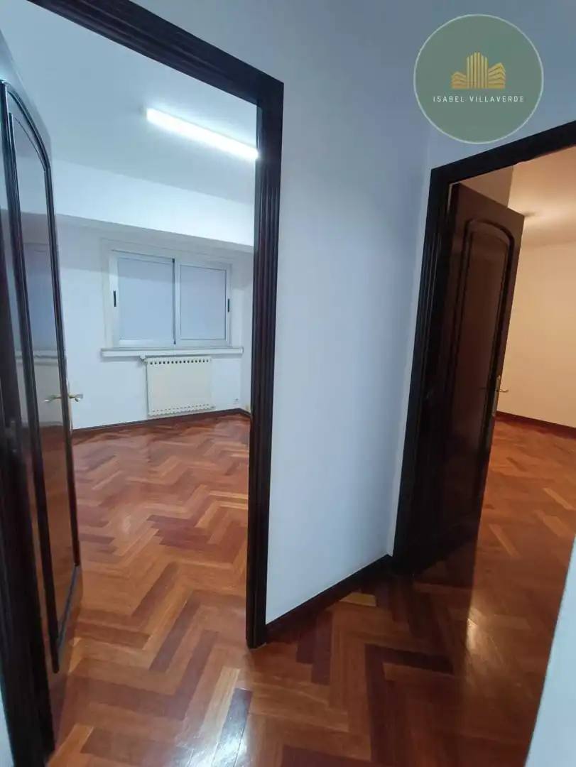 Ufficio con ascensore in affitto a Centro - Juan Flórez - Plaza Pontevedra, imagen 4