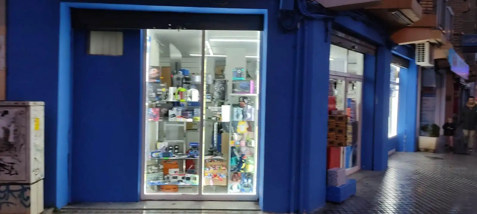 Local comercial en traspàs a Ausias March