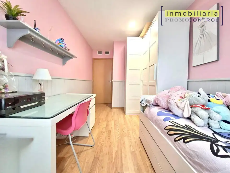 Habitación de Piso en venta en Zuera con Aire acondicionado, Calefacción y Parquet