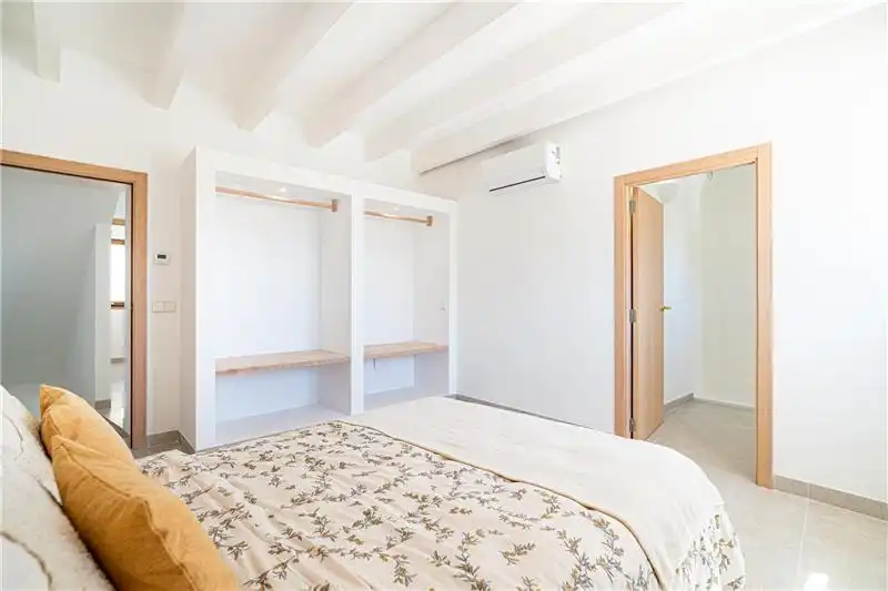 Habitación de Casa adosada en venta en Artà con Aire acondicionado, Calefacción y Terraza