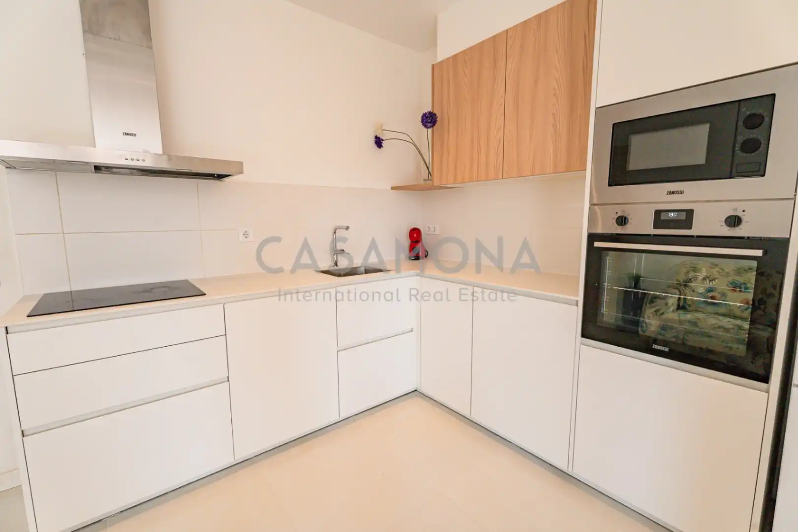 Kitchen of Houses for rent to own in Barcelona  with Air Conditioner, Heating and Private garden