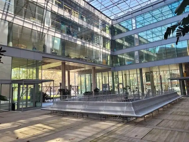 Außenansicht von Büro zur Miete in Barcelona mit Klimaanlage, Heizung und Terrasse