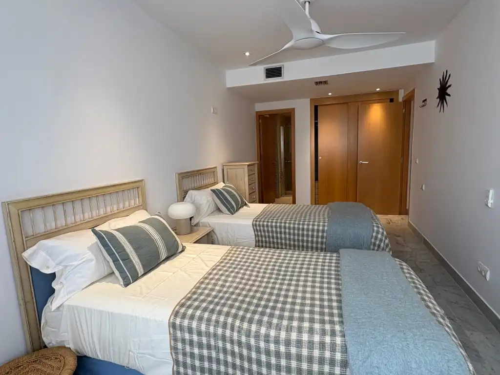 Habitación de Apartamento de alquiler en Eivissa con Aire acondicionado, Terraza y Amueblado