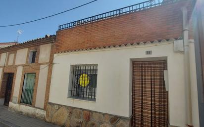 Exterior view of House or chalet for sale in Navas de Oro  with Terrace