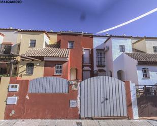 Vista exterior de Casa adosada en venda en Lebrija