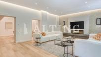 Living room of Flat for sale in  Barcelona Capital  with Air Conditioner and Terrace