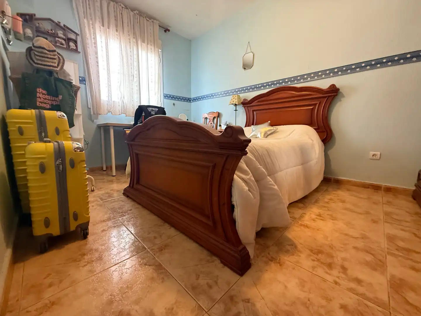 Schlafzimmer von Einfamilien-Reihenhaus zum Verkauf in Aljaraque mit Klimaanlage, Heizung und Privatgarten