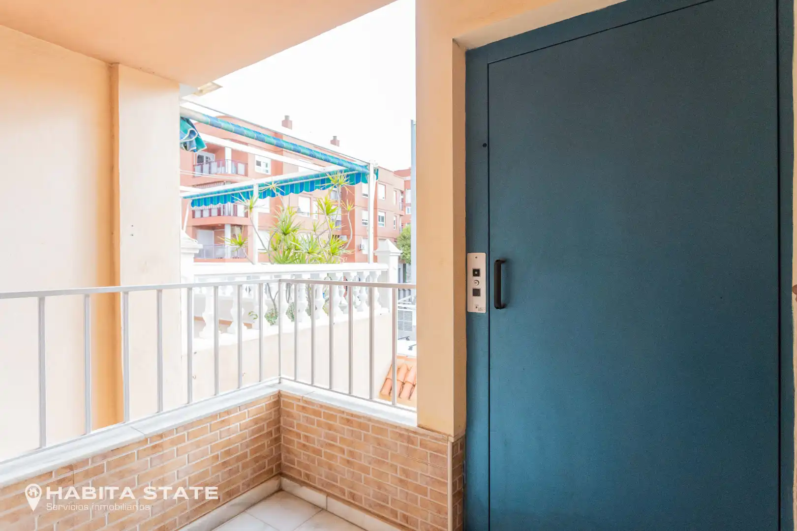 Balcony of Detached homes for sale in Almería  with Air Conditioner, Terrace and Furnished