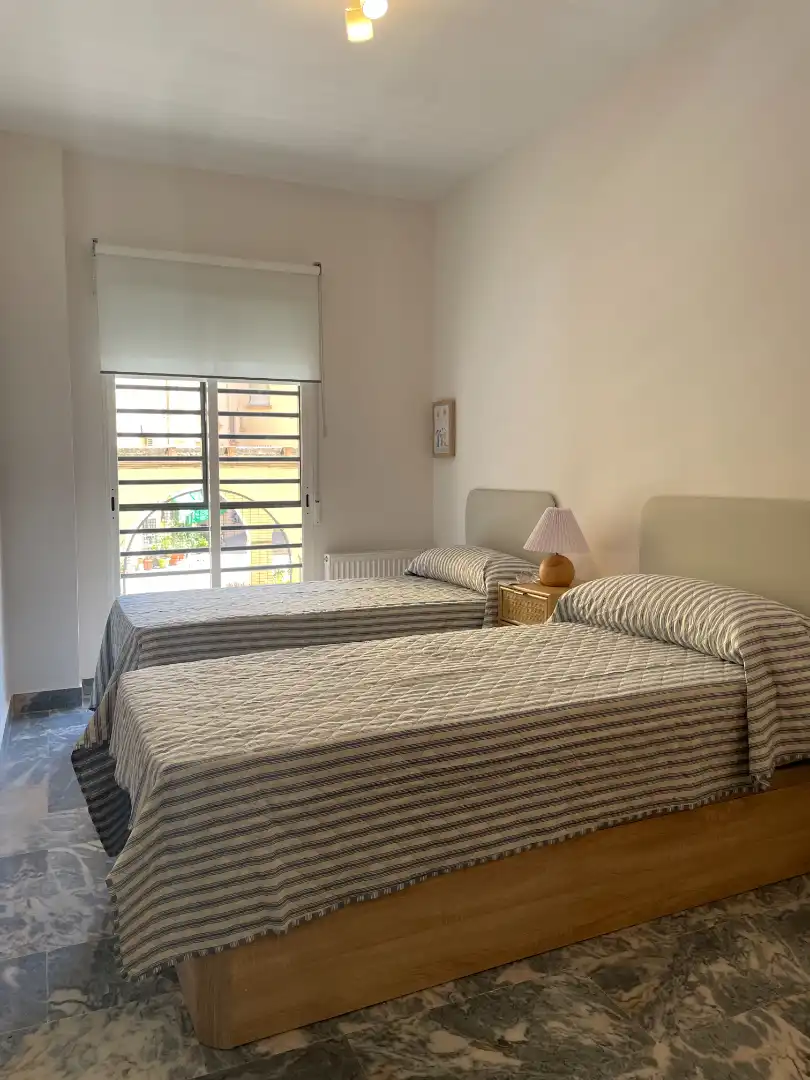 Schlafzimmer von Wohnung zur Miete in Badajoz mit Klimaanlage, Heizung und Möbliert