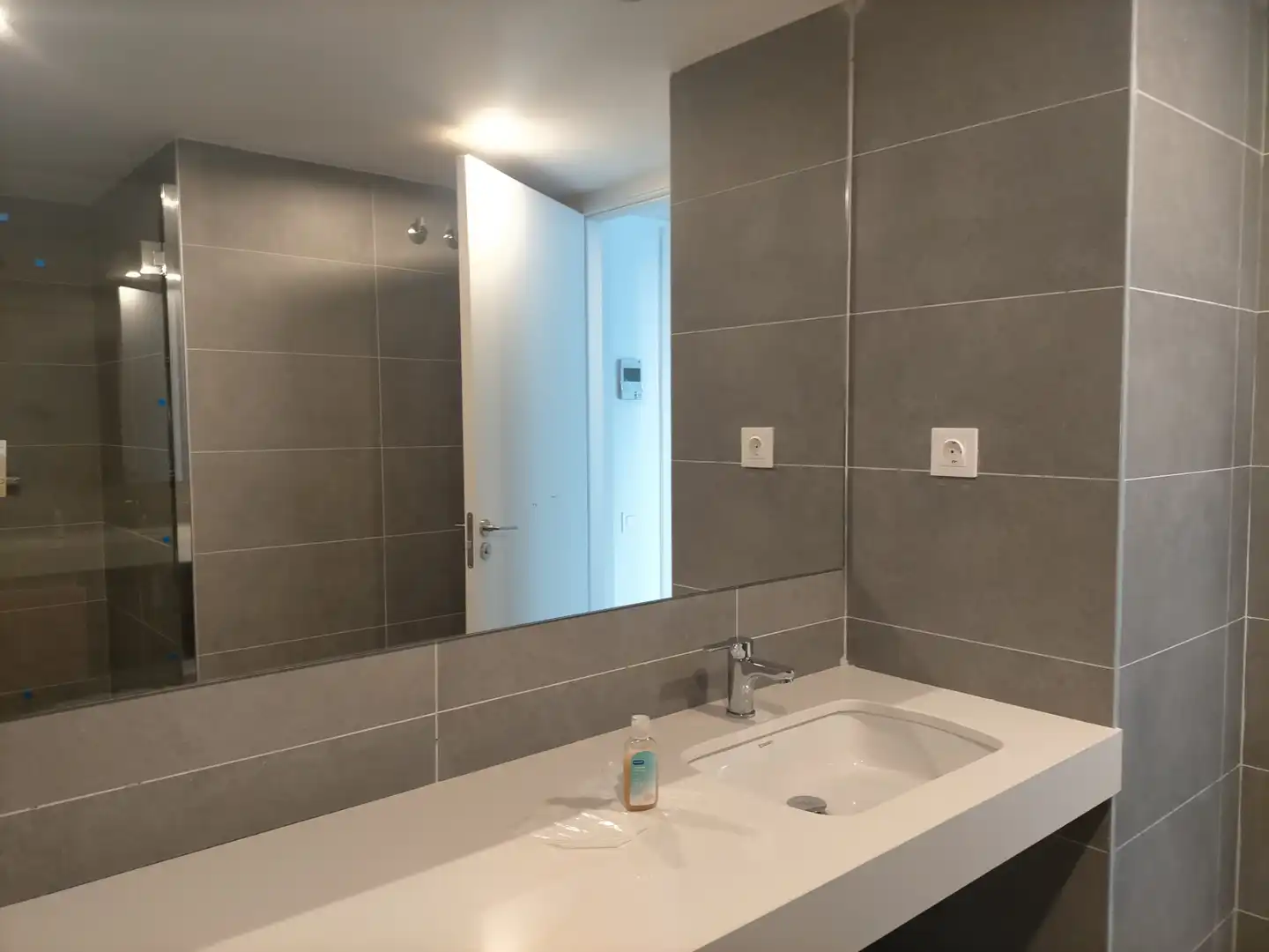 Bany de Pis de lloguer en Sabadell amb Aire condicionat, Calefacció i Parquet