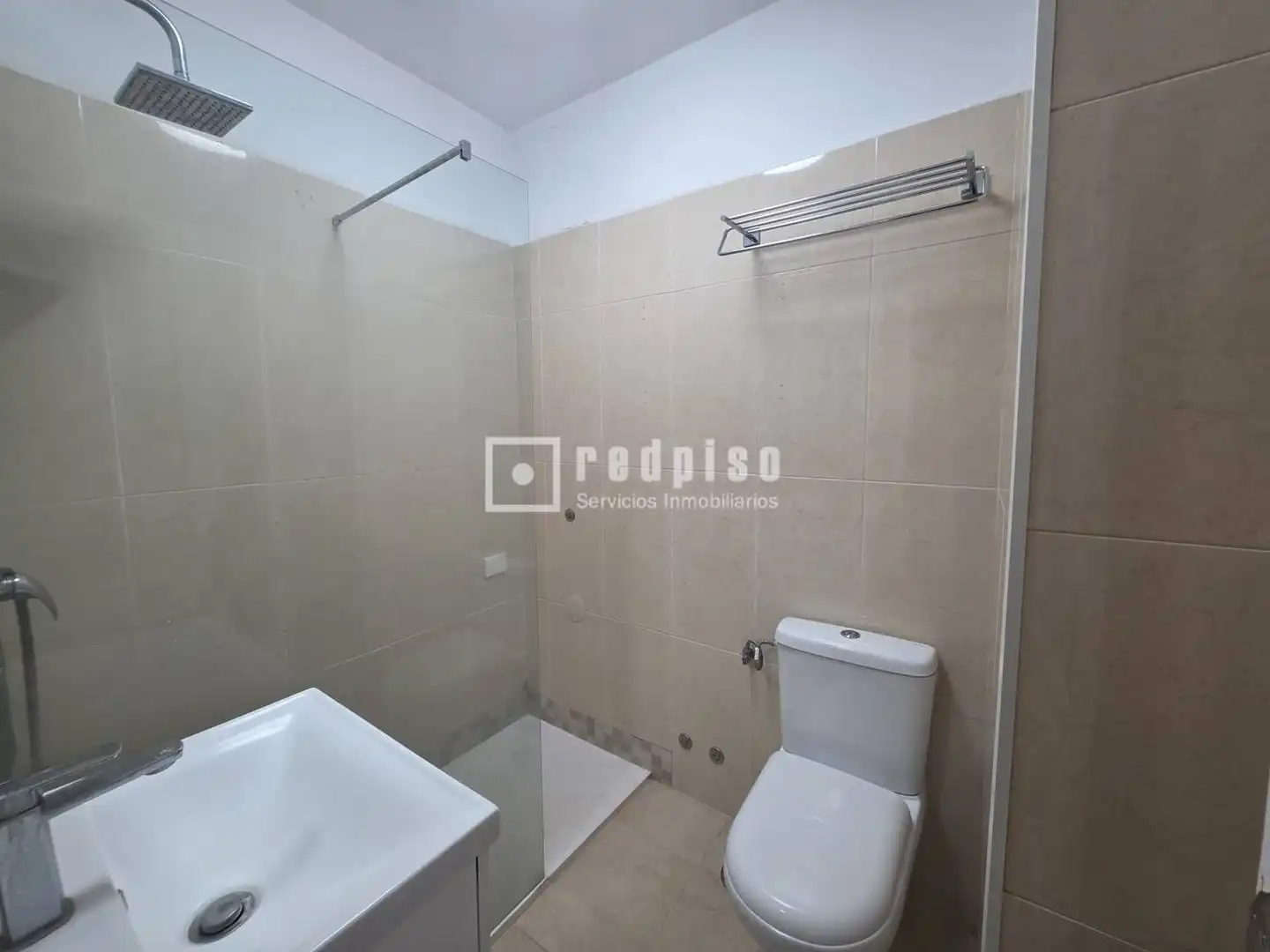Baño de Estudio en venta en Candelaria con Jardín privado, Terraza y Piscina