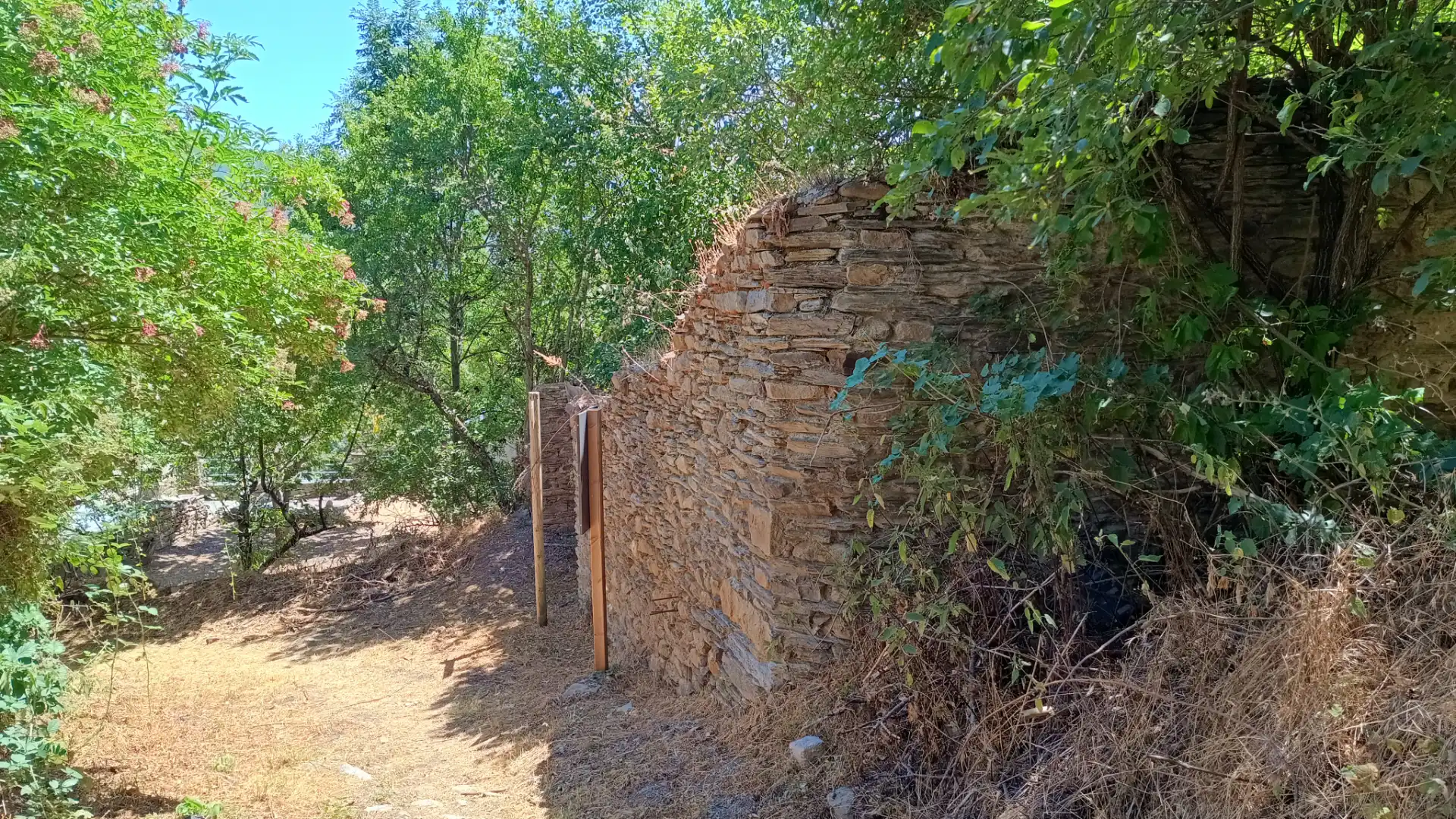 Casa rústica en venta en Carrer Unica 48