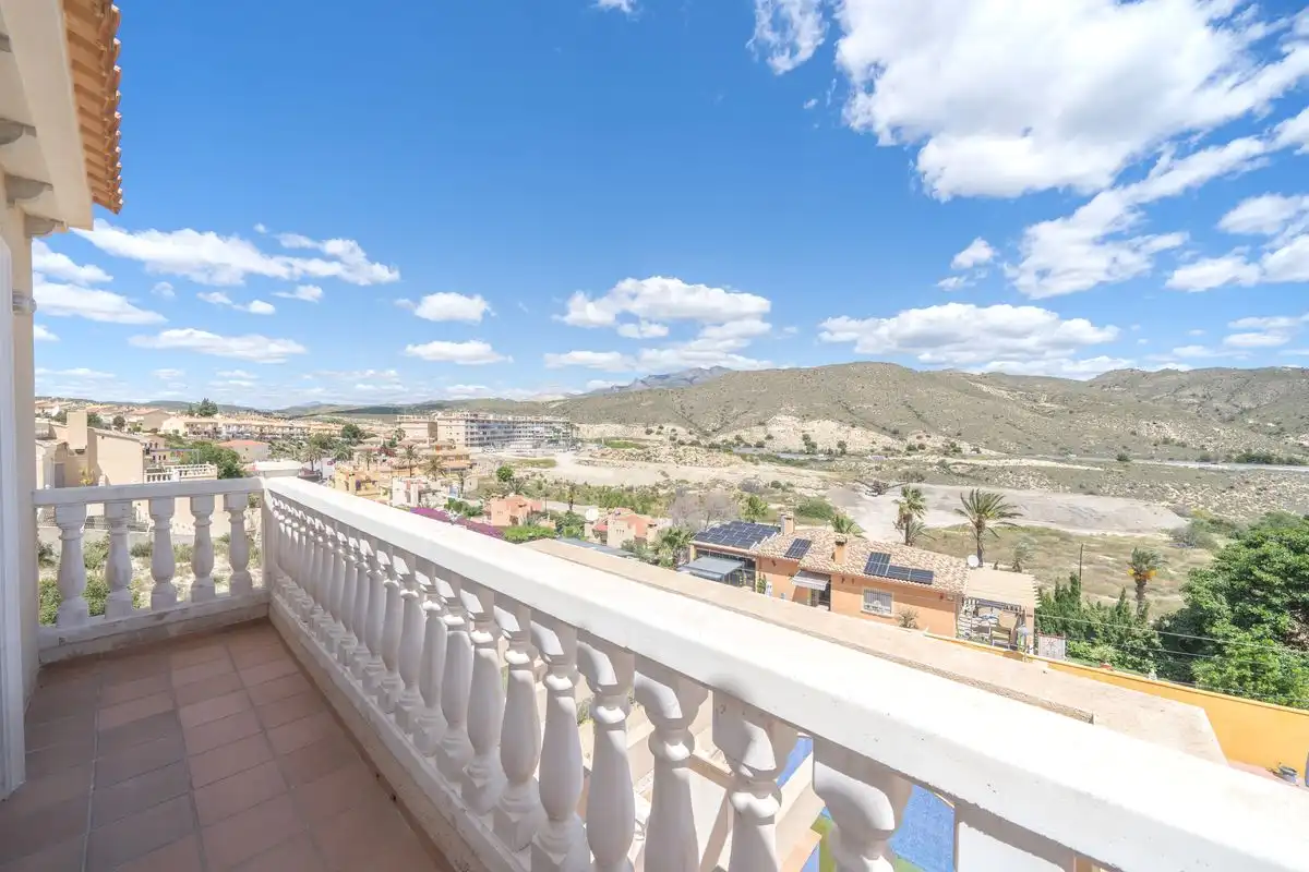 Casa pareada con terraza en venta en Carrer d'Oriola, imagen 28