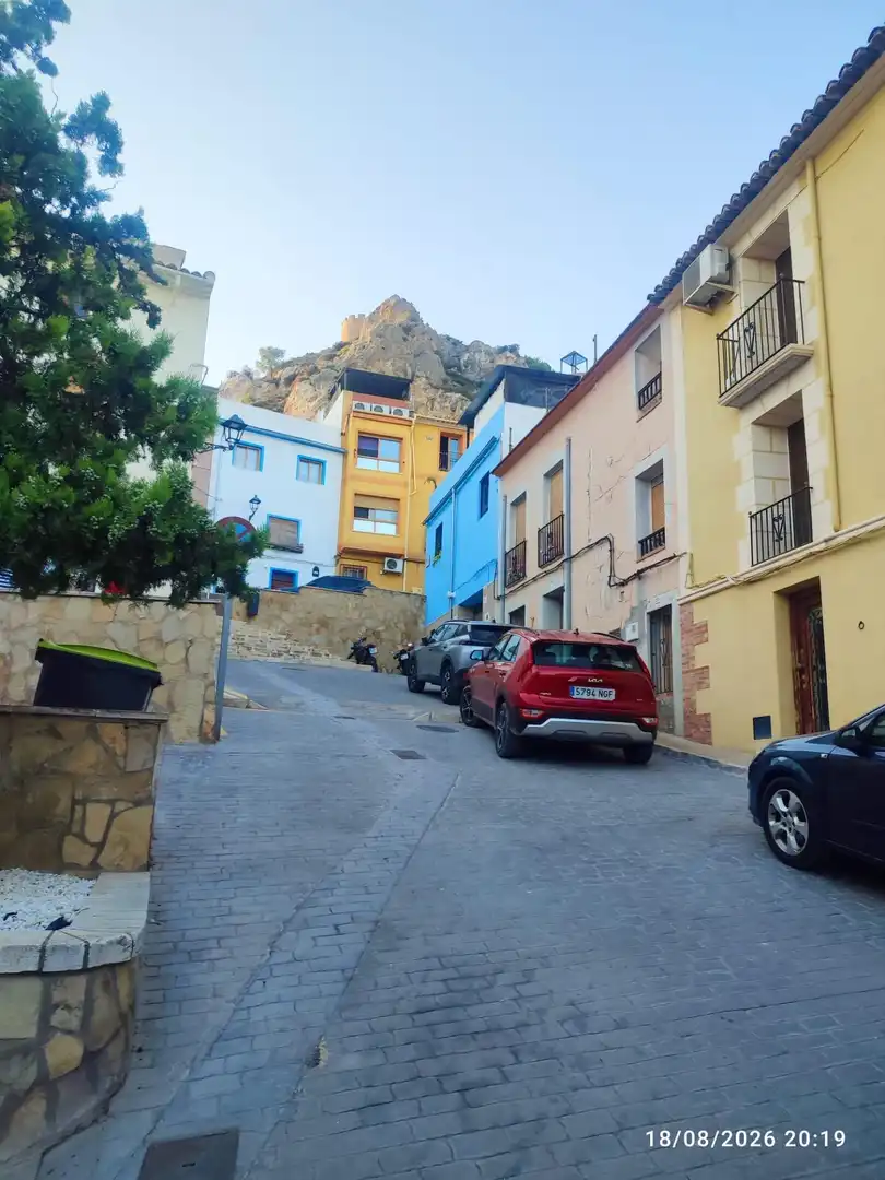 Vista exterior de Casa o chalet en venta en Castalla con Balcón
