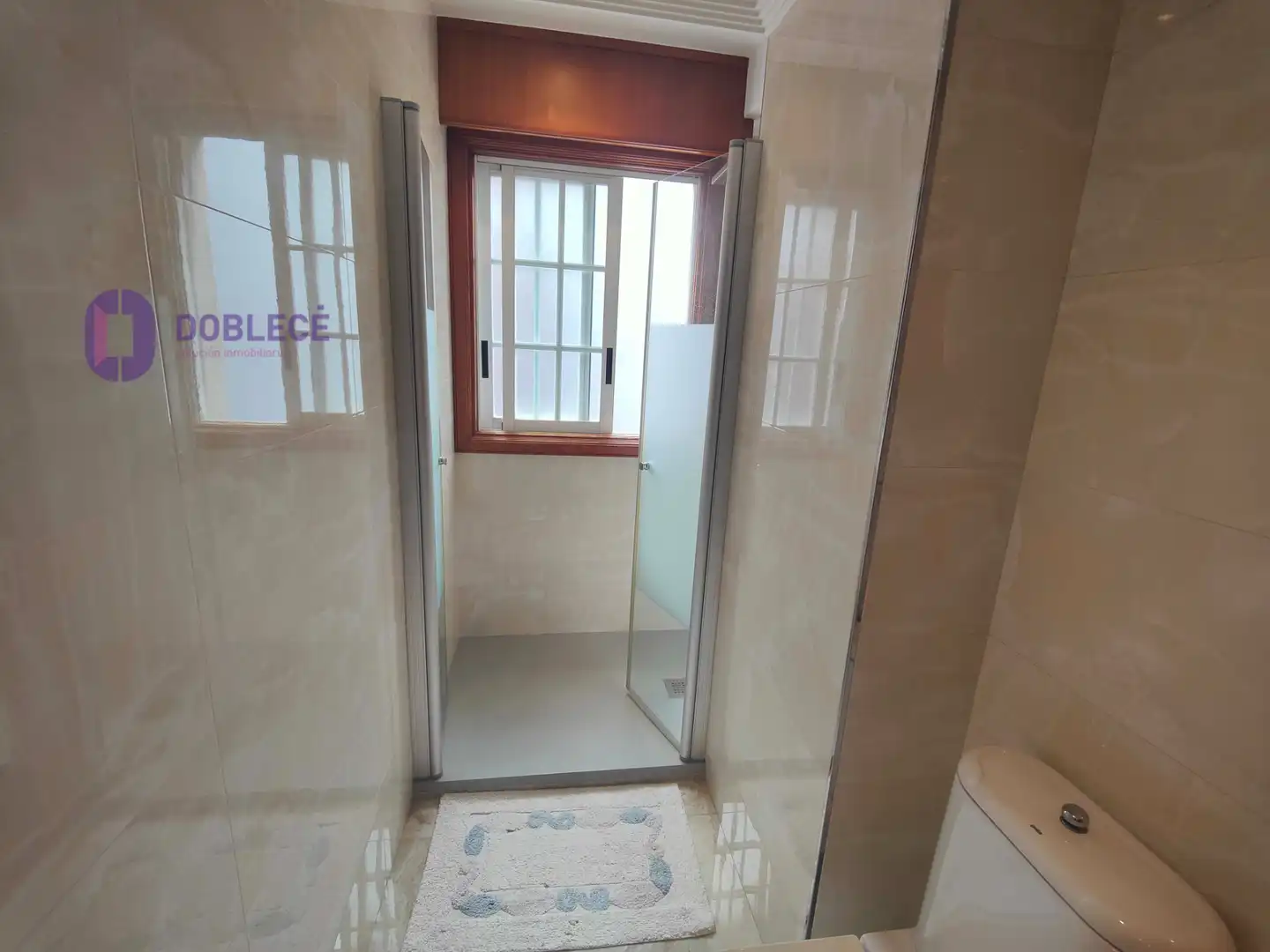 Baño de Casa adosada en venta en Nigrán con Calefacción, Jardín privado y Parquet