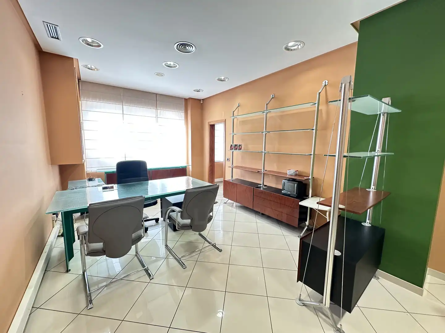 Business premises to rent in San Claudio - La Chantría, imagen 6