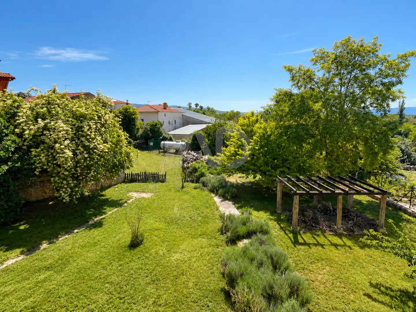 Garden of Houses for sale in Merindad de Cuesta-Urria  with Heating