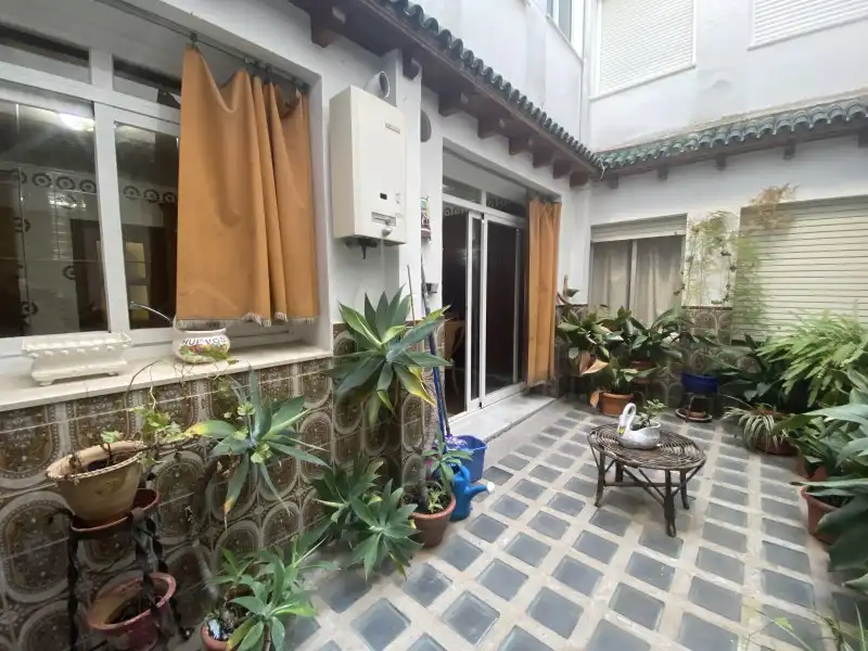 Vista exterior de Piso en venta en Lucena con Balcón y Internet