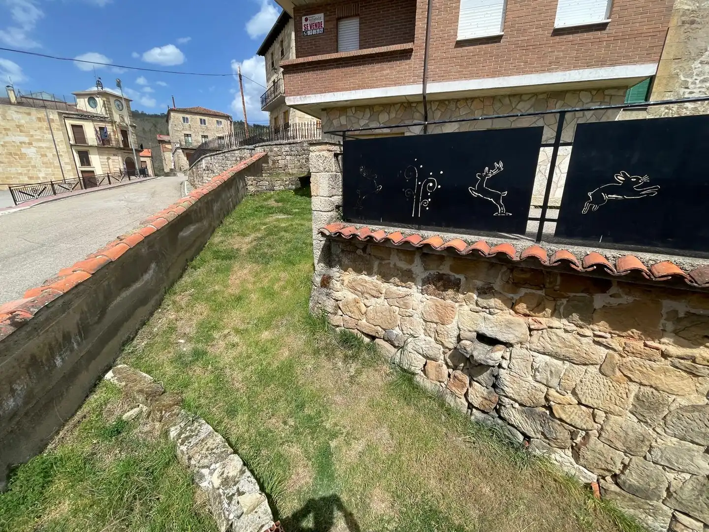 Finca rústica en venda en Regumiel de la Sierra amb Jardí privat, Parquet i Traster