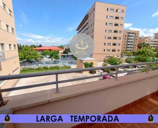 Vista exterior de Apartament de lloguer en  Granada Capital amb Aire condicionat i Terrassa