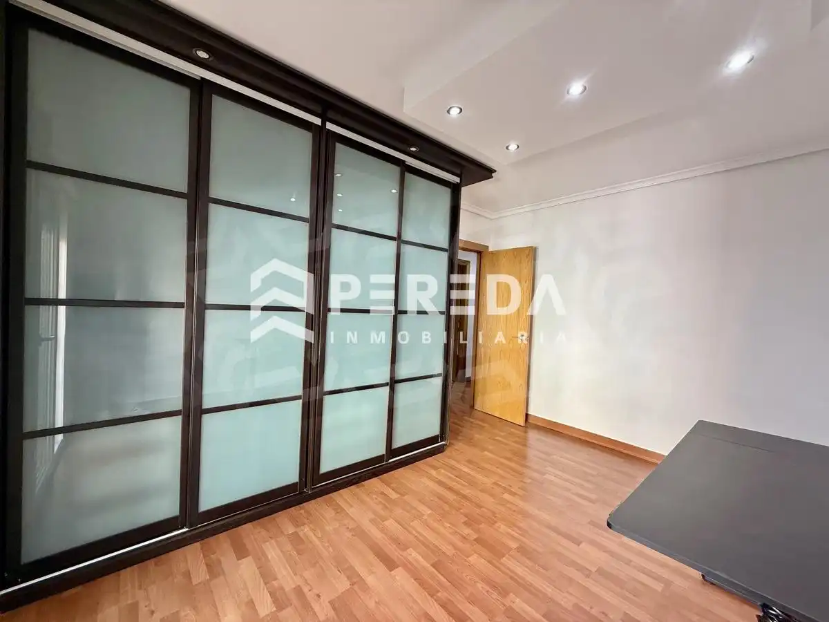 Flat for sale in Roquetas de Mar  with Terrace and Community pool