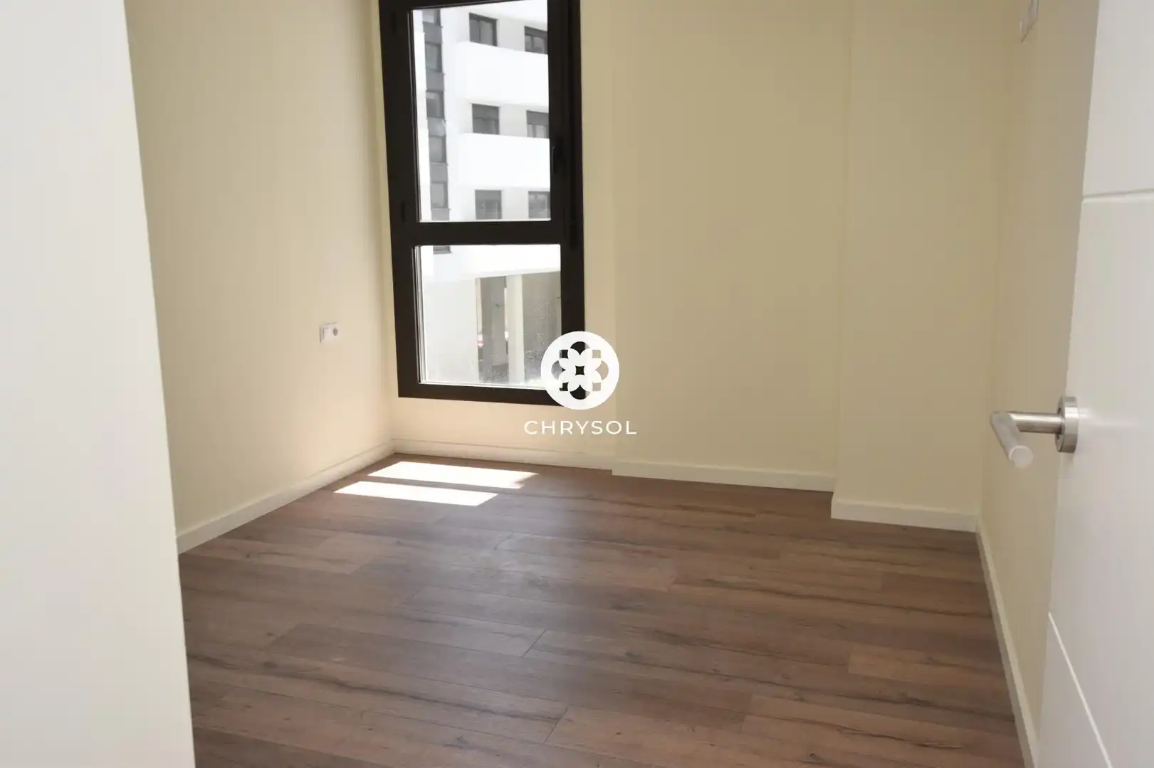 Habitación de Piso en venta en L'Hospitalet de Llobregat con Calefacción, Jardín privado y Parquet