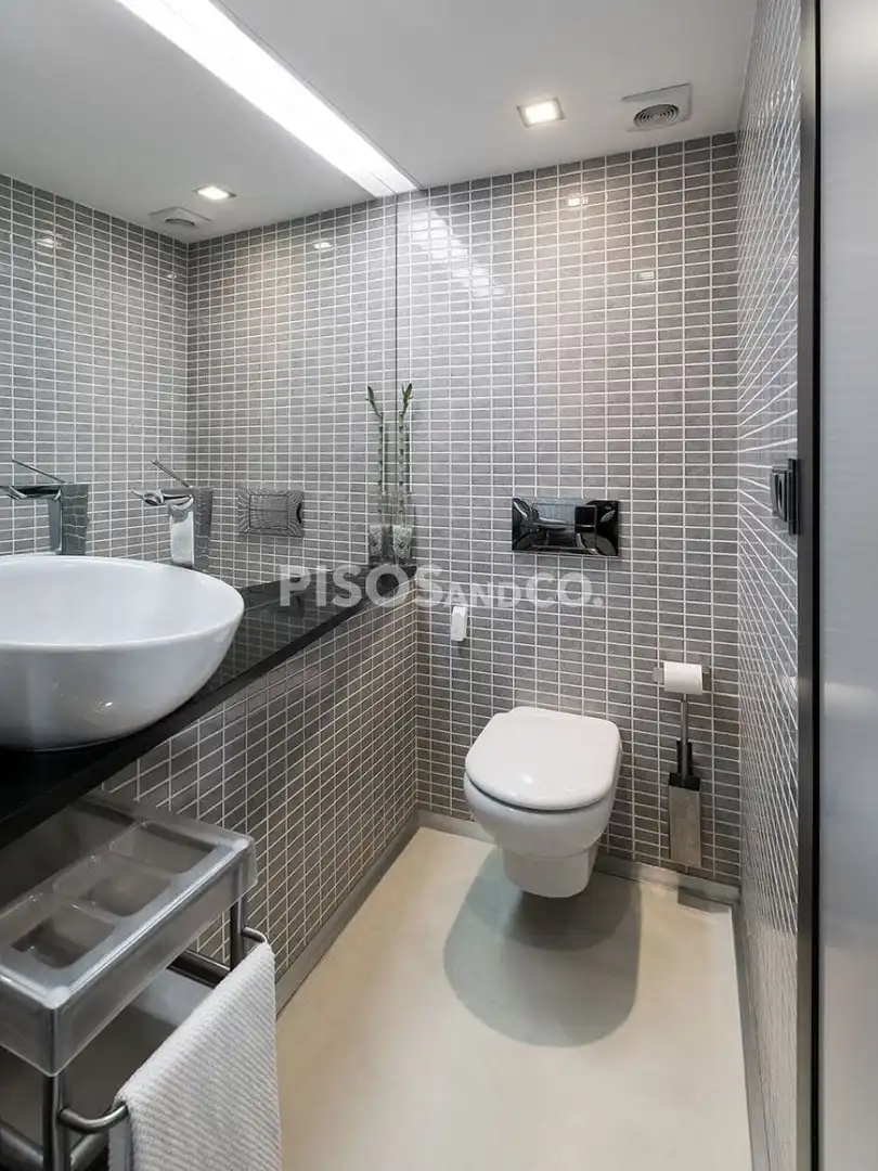 Business premises to rent in Arzobispo Gelmírez, imagen 10