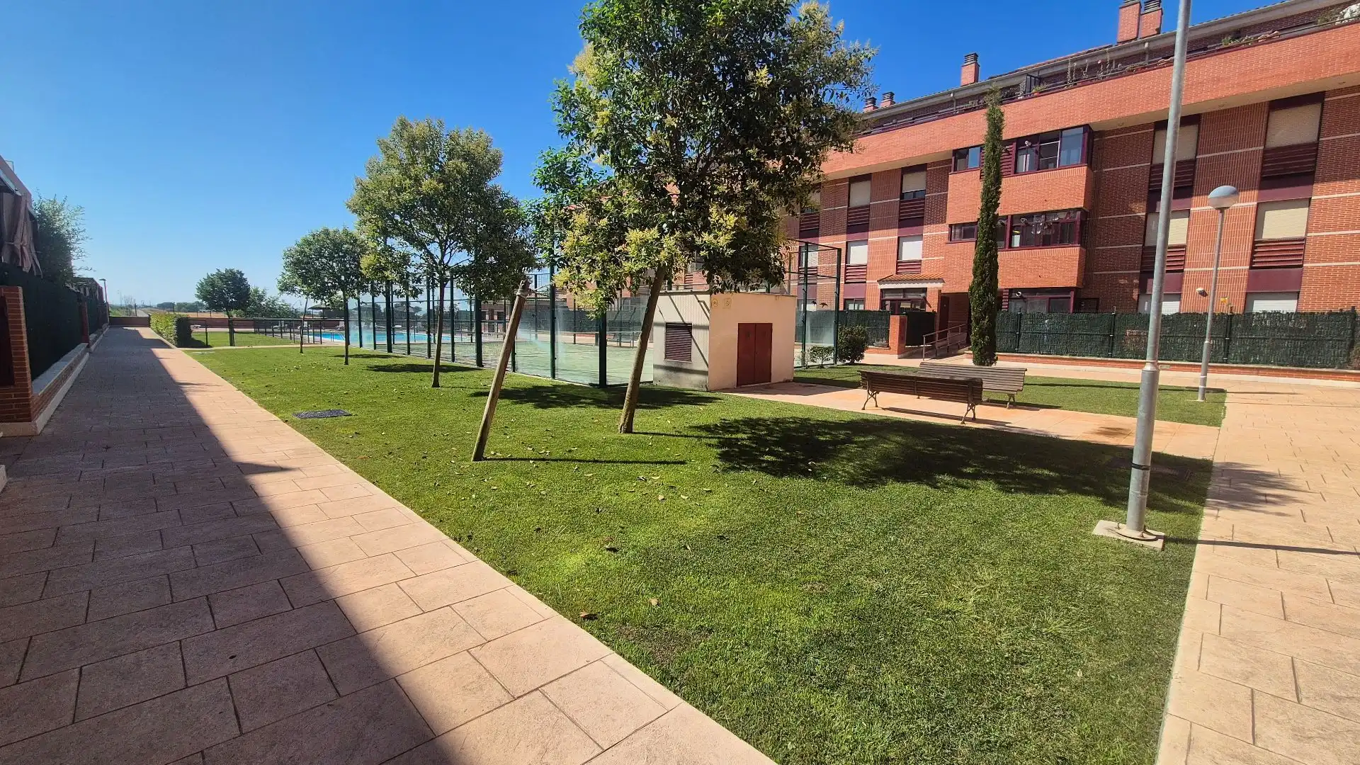 Parking of Flat for sale in Cistérniga  with Heating, Storage room and Furnished