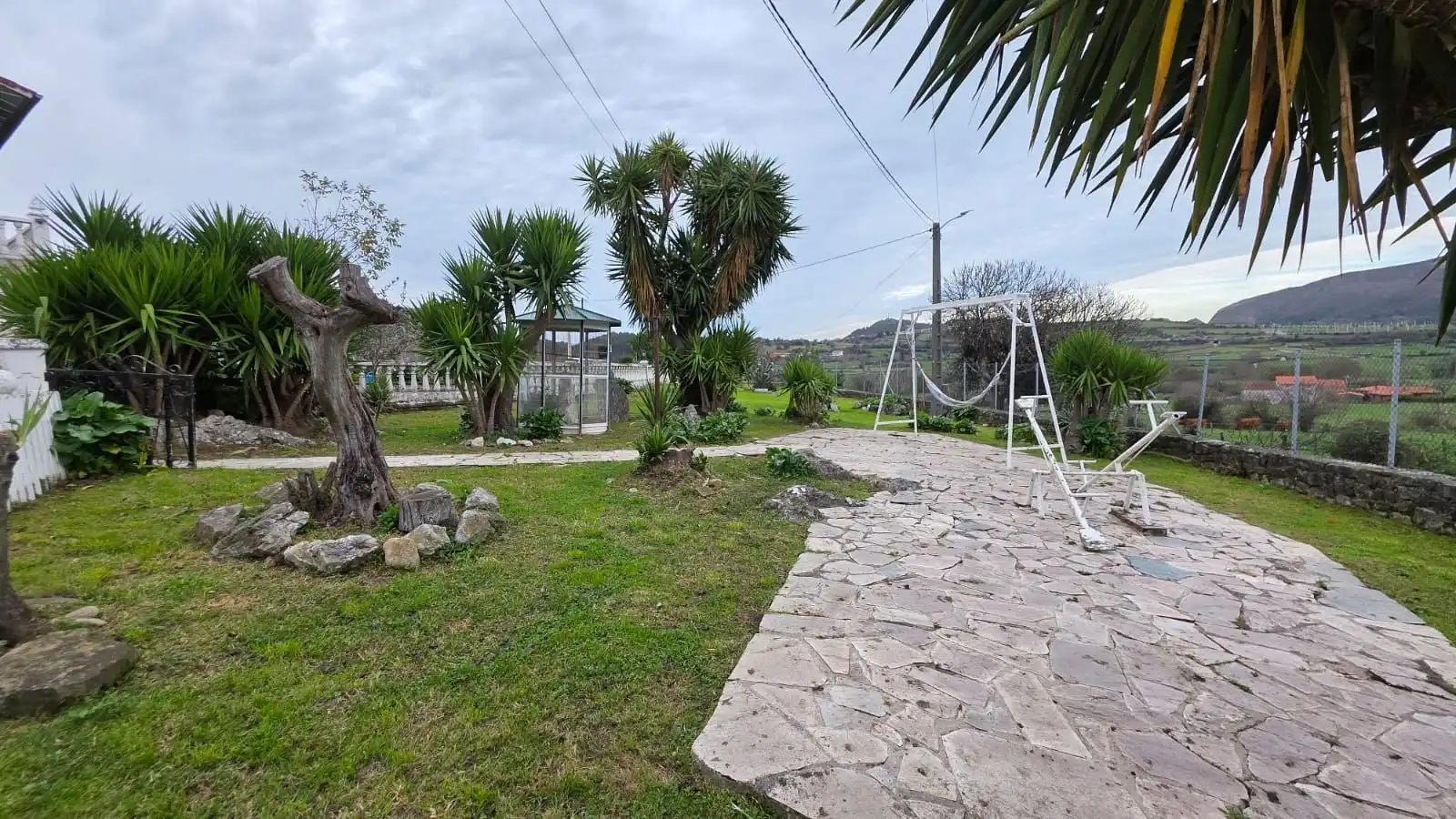 Jardí de Casa o xalet en venda en Castro-Urdiales amb Calefacció, Jardí privat i Terrassa