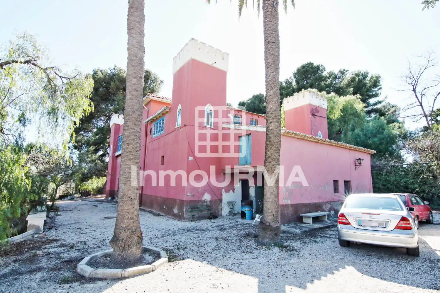 Vista exterior de Casa o xalet en venda en Elda amb Jardí privat