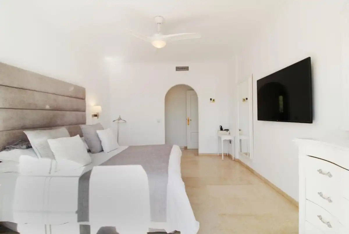 Casa amb piscina en venda a Nueva Andalucía, imagen 11