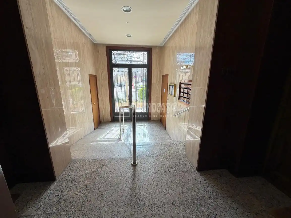 Flat for sale in Zaragoza  with Heating