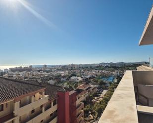 Vista exterior de Pis en venda en Fuengirola amb Aire condicionat, Terrassa i Forn