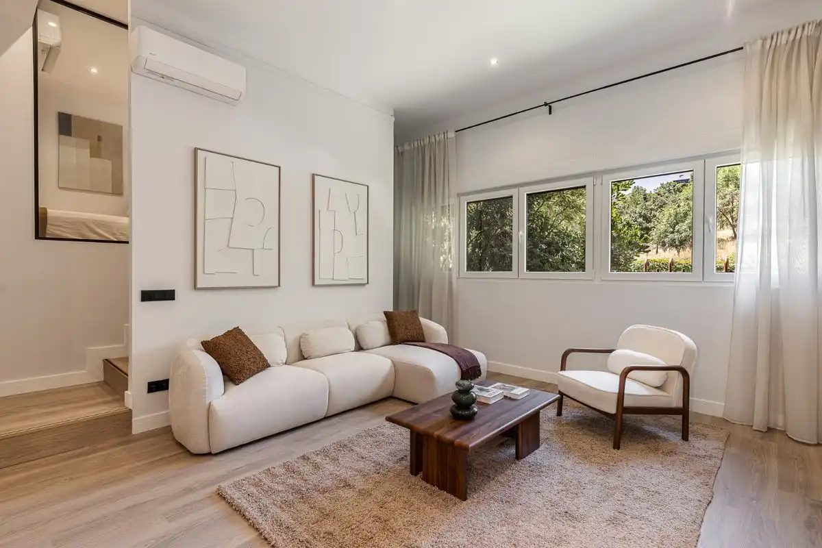 Sala de estar de Planta baja en venta en Madrid con Aire acondicionado, Calefacción y Trastero