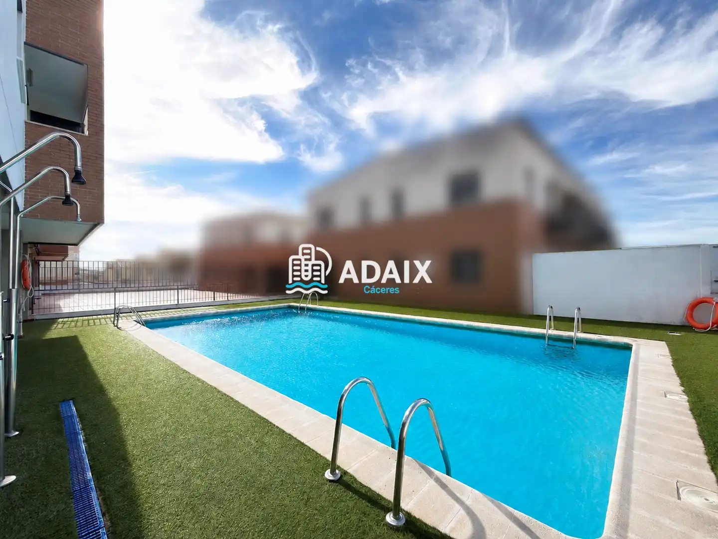 Schwimmbecken von Wohnung zum Verkauf in Cáceres mit Klimaanlage, Heizung und Terrasse