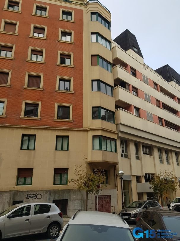 Vista exterior de Local en venda en Donostia - San Sebastián 