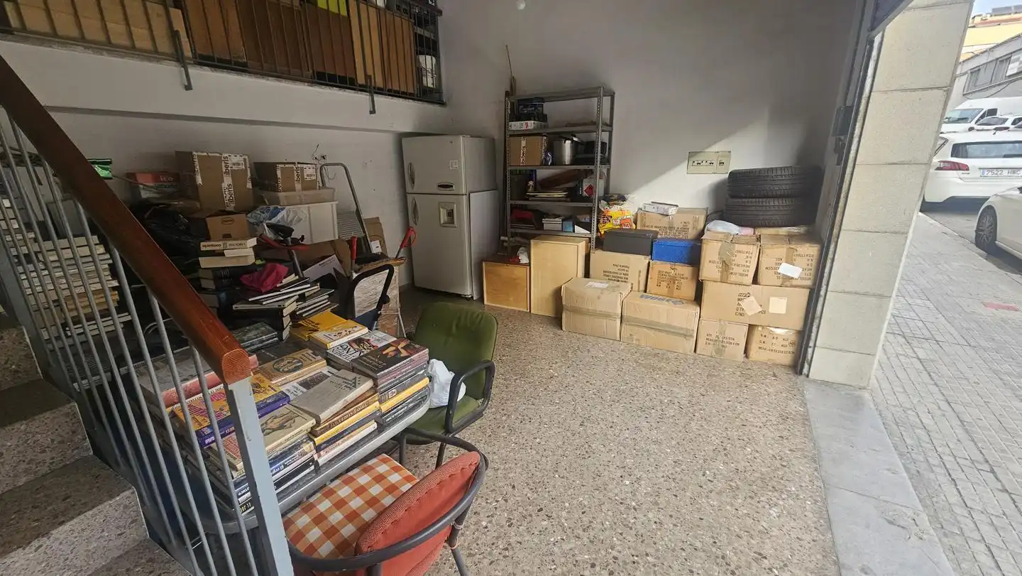 Gewerbefläche zum Verkauf in Carrer del Violinista Vellsola, imagen 2