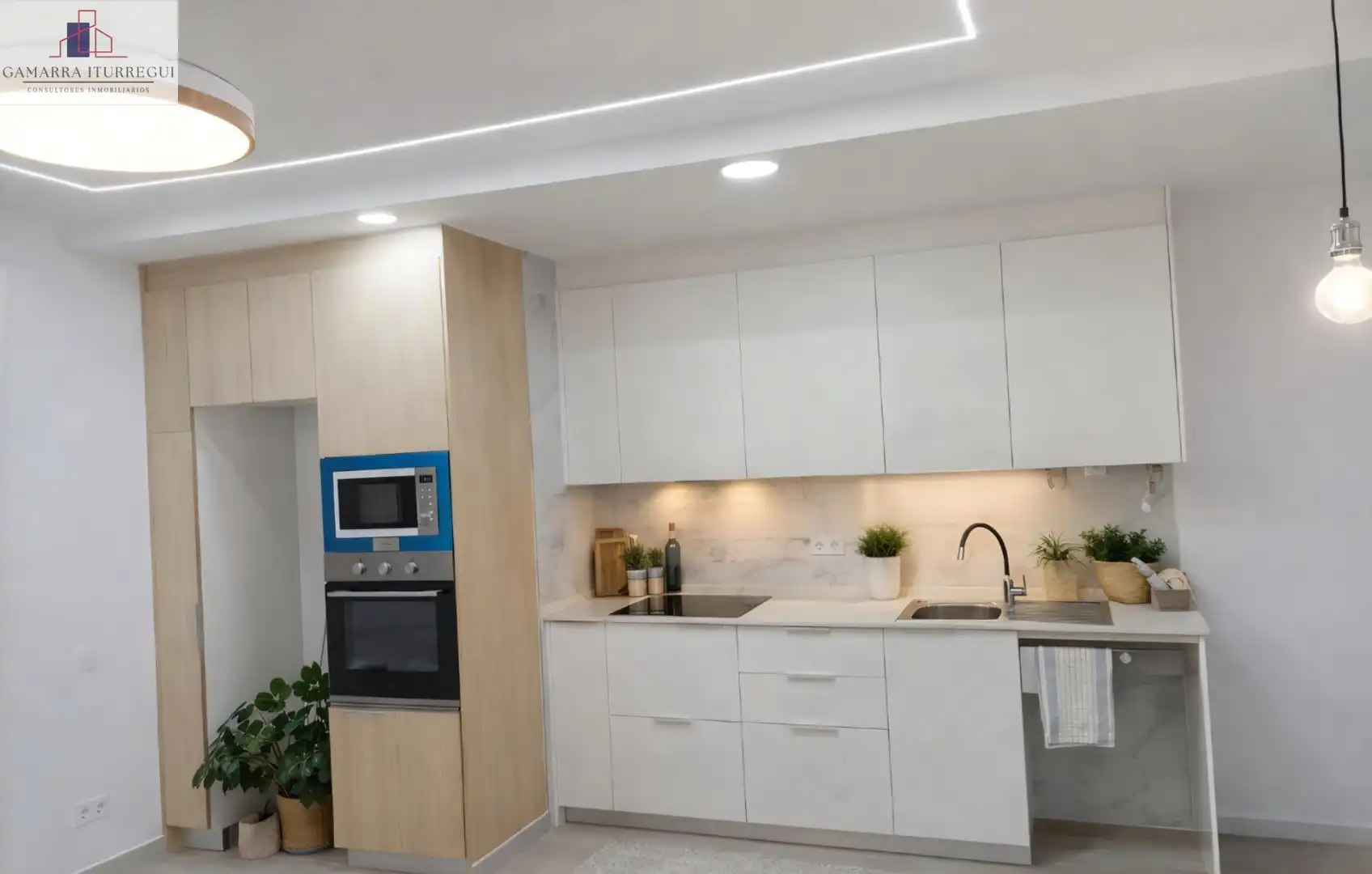 Cocina de Piso en venta en Alicante / Alacant con Aire acondicionado, Calefacción y Alarma