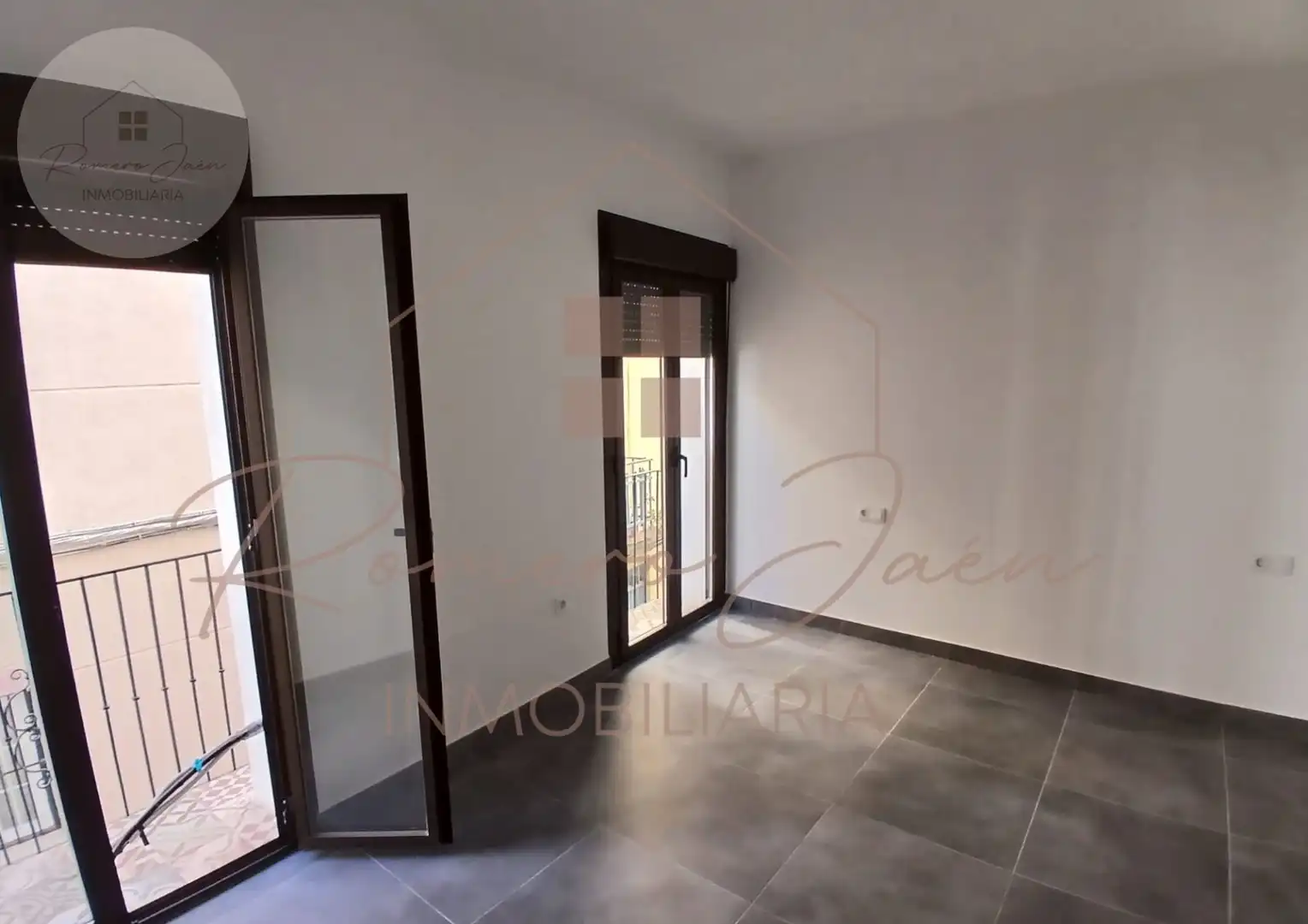 Dormitori de Casa o xalet en venda en Jaén amb Calefacció
