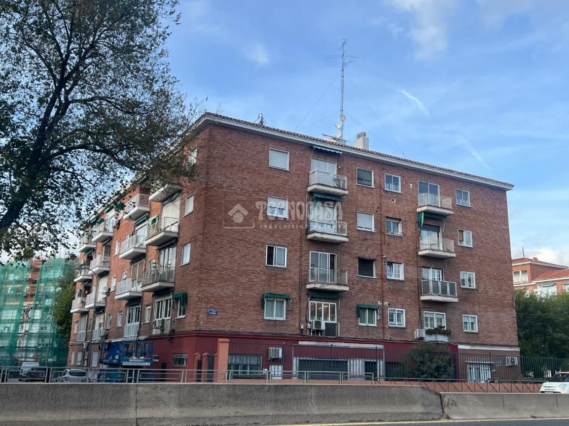 Exterior view of Flat for sale in  Madrid Capital  with Heating and Terrace