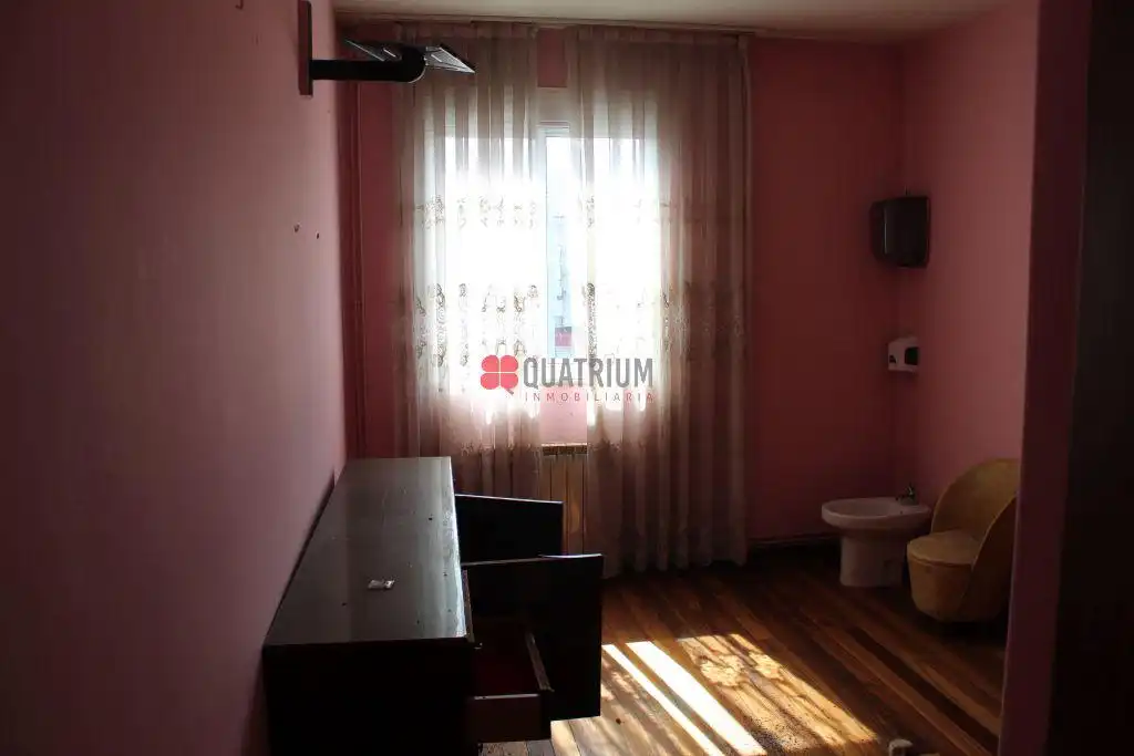 Bedroom of Houses for sale in Santiago de Compostela   with Private garden
